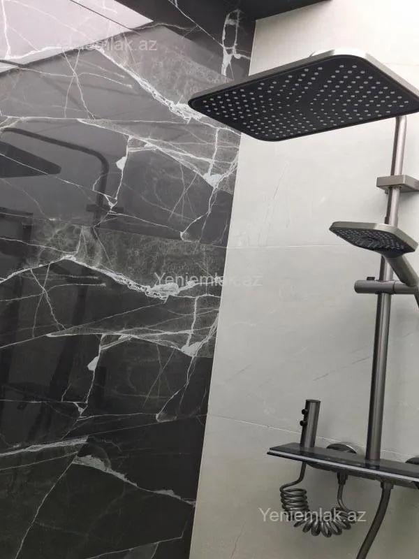 Satılır 3 otaqlı yeni tikili 82 m²