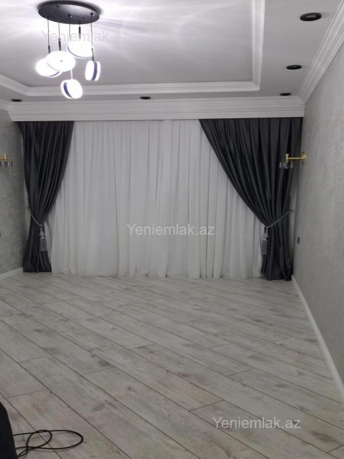 Satılır 3 otaqlı yeni tikili 82 m²