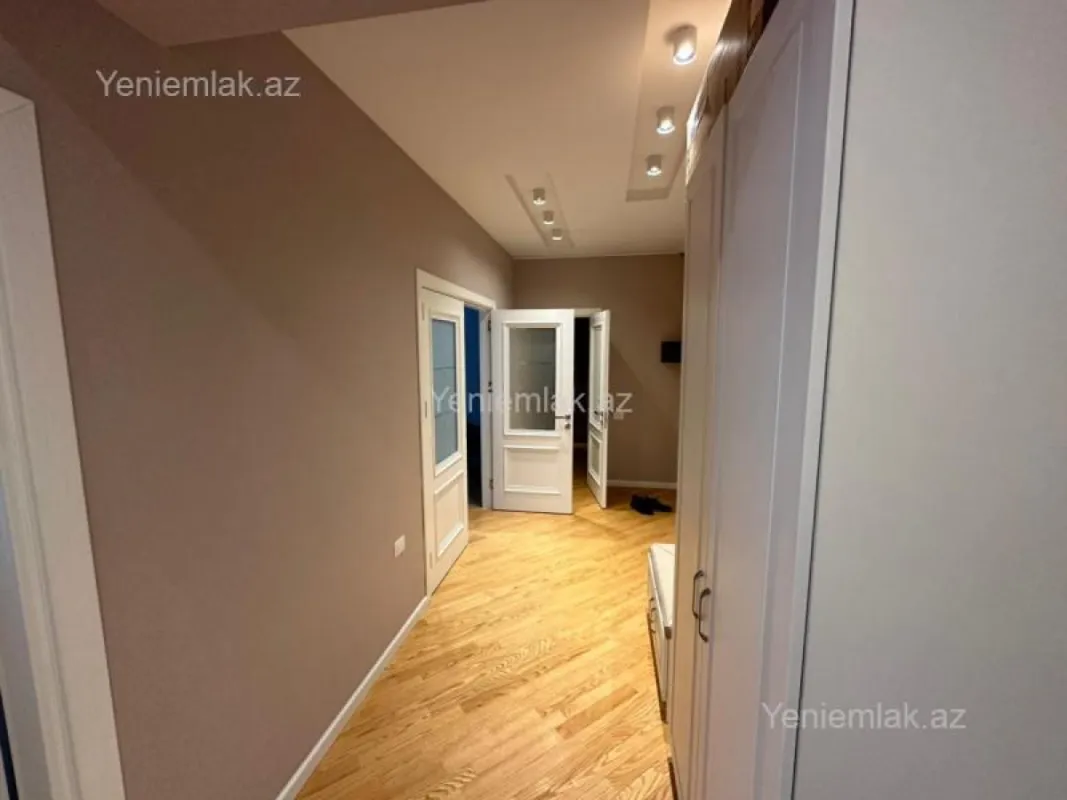 Satılır 2 otaqlı yeni tikili 92 m²