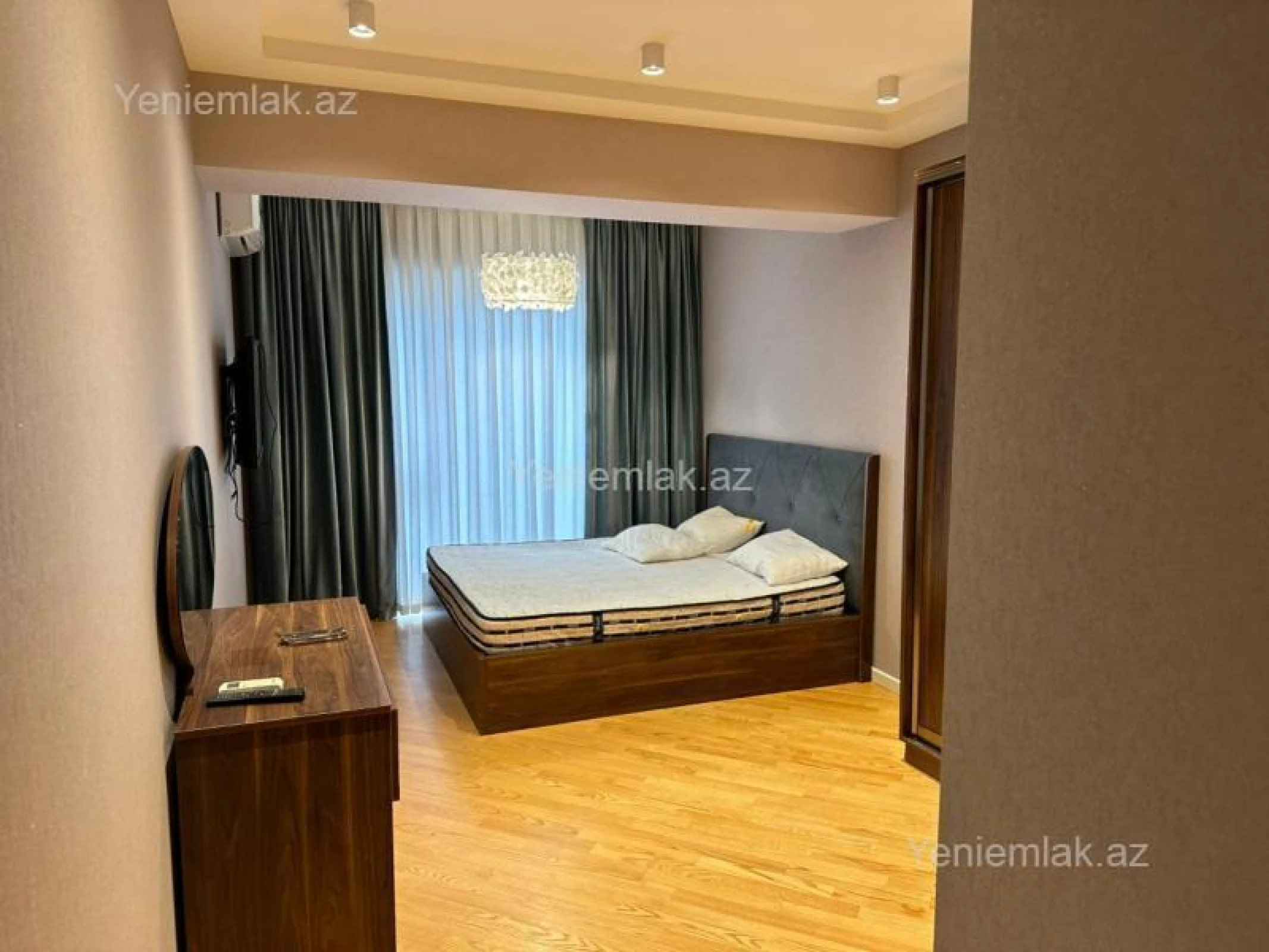 Satılır 2 otaqlı yeni tikili 92 m²