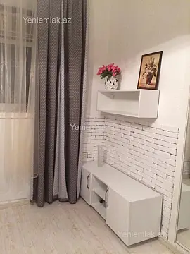 Satılır 1 otaqlı köhnə tikili 35 m²