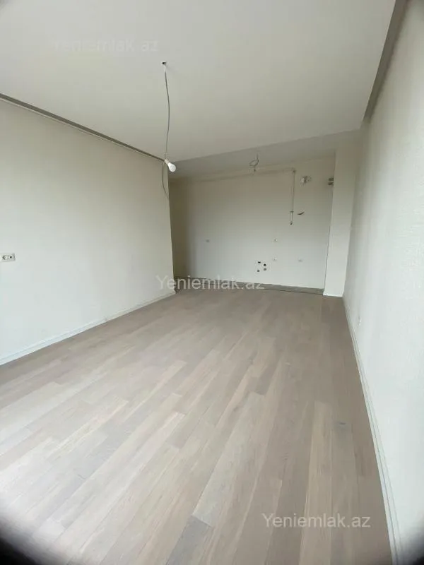 Satılır 3 otaqlı yeni tikili 71 m²