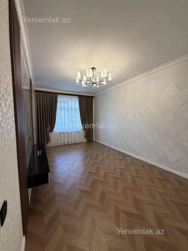 Satılır 3 otaqlı köhnə tikili 80 m²