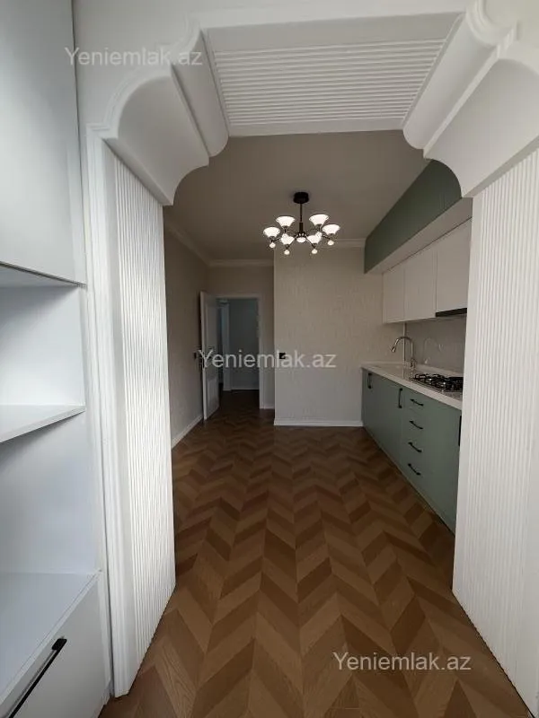 Satılır 3 otaqlı köhnə tikili 80 m²