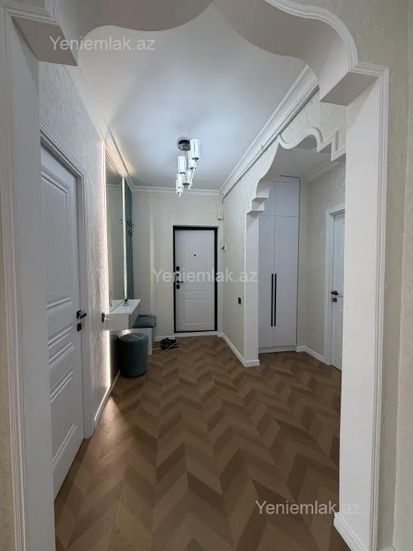 Satılır 3 otaqlı köhnə tikili 80 m²