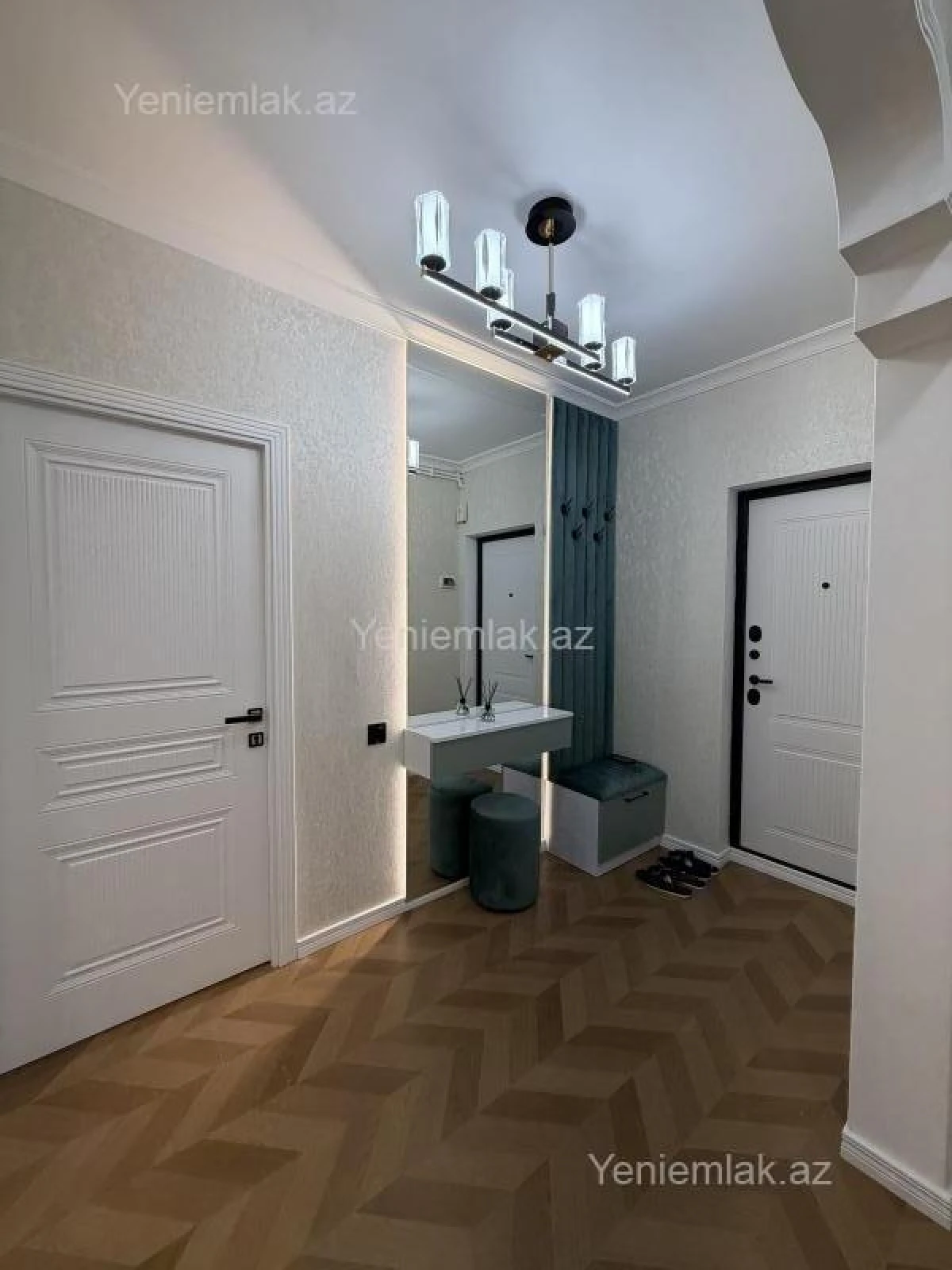 Satılır 3 otaqlı köhnə tikili 80 m²