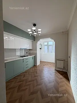 Satılır 3 otaqlı köhnə tikili 80 m²