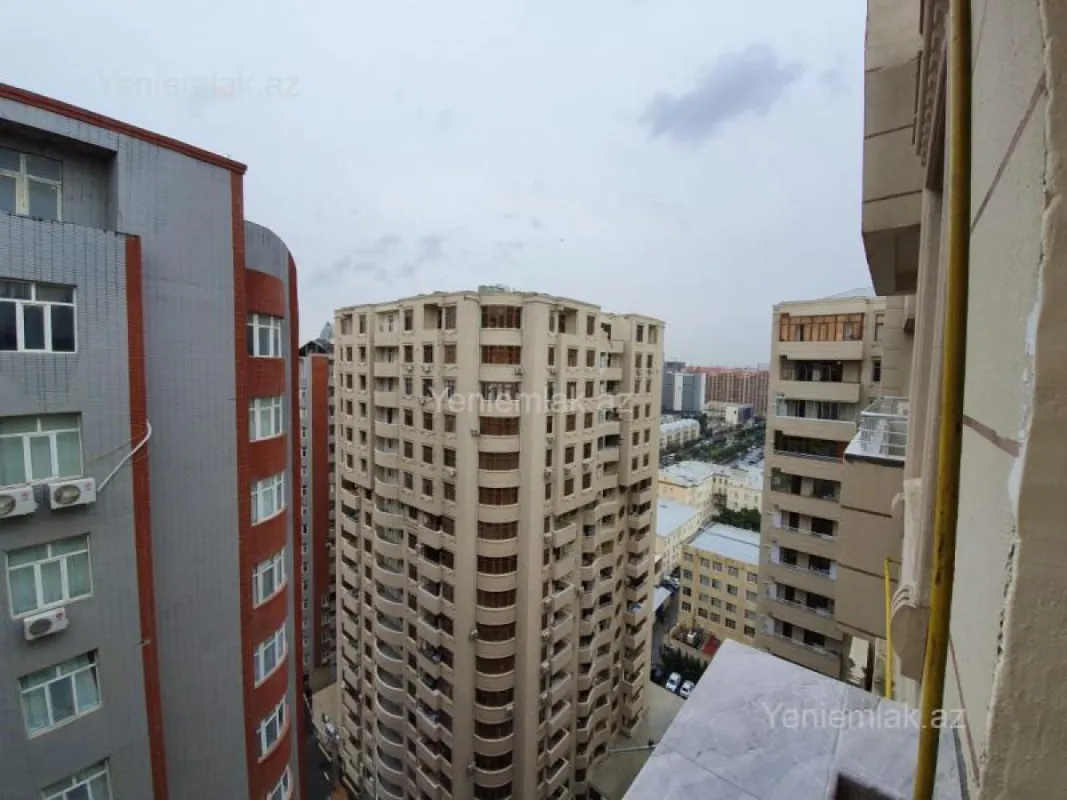 Satılır 3 otaqlı yeni tikili 95 m²