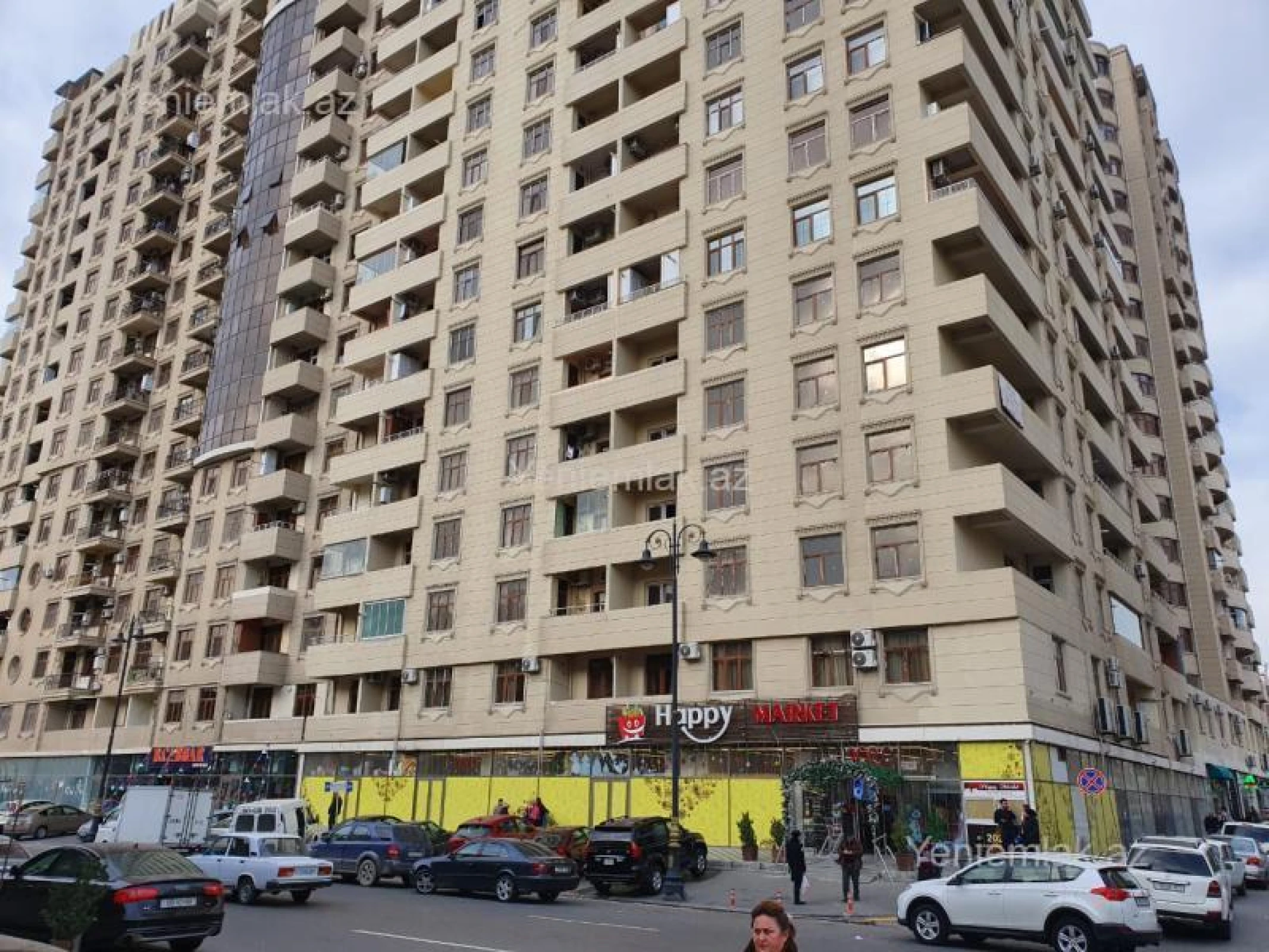 Satılır 3 otaqlı yeni tikili 95 m²