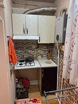 Satılır 2 otaqlı köhnə tikili 47 m²