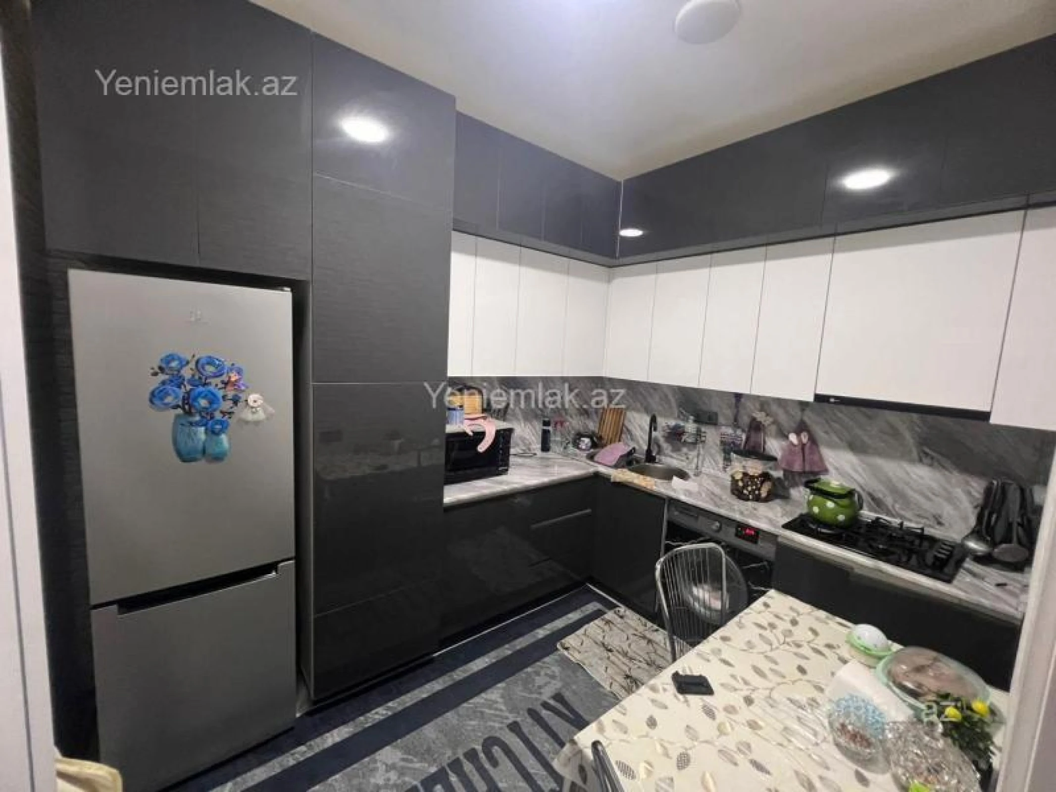 Satılır 3 otaqlı yeni tikili 67 m²