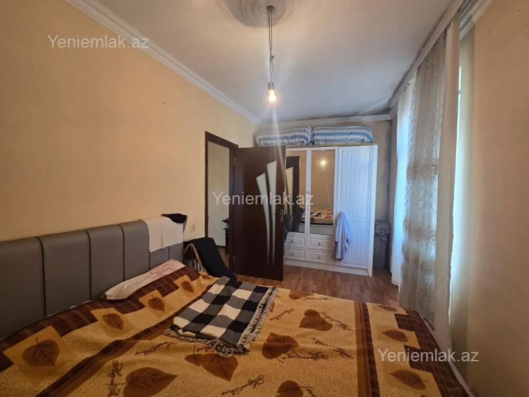 Satılır 2 otaqlı köhnə tikili 46 m²