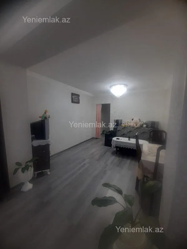 Satılır 2 otaqlı köhnə tikili 36 m²