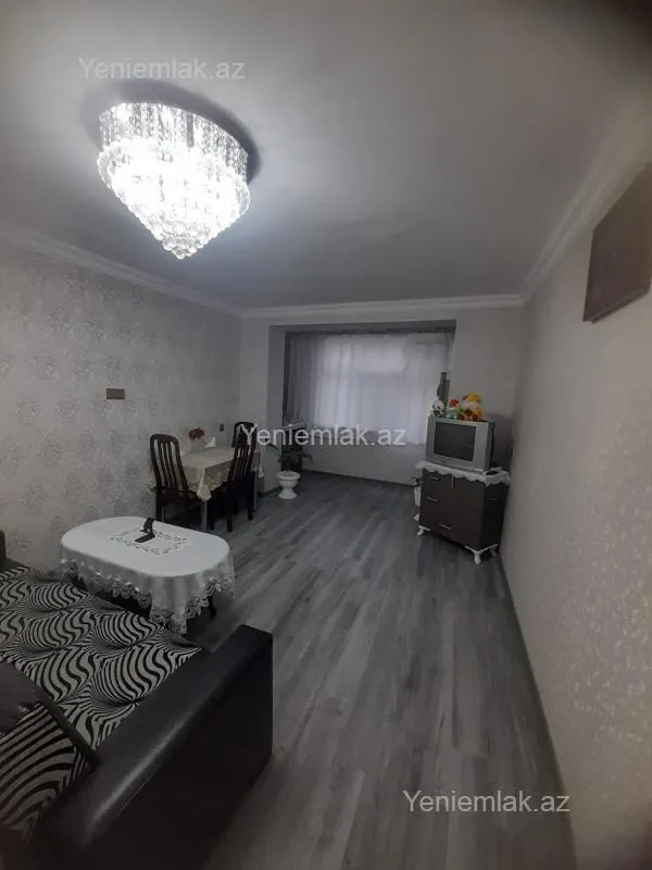 Satılır 2 otaqlı köhnə tikili 36 m²