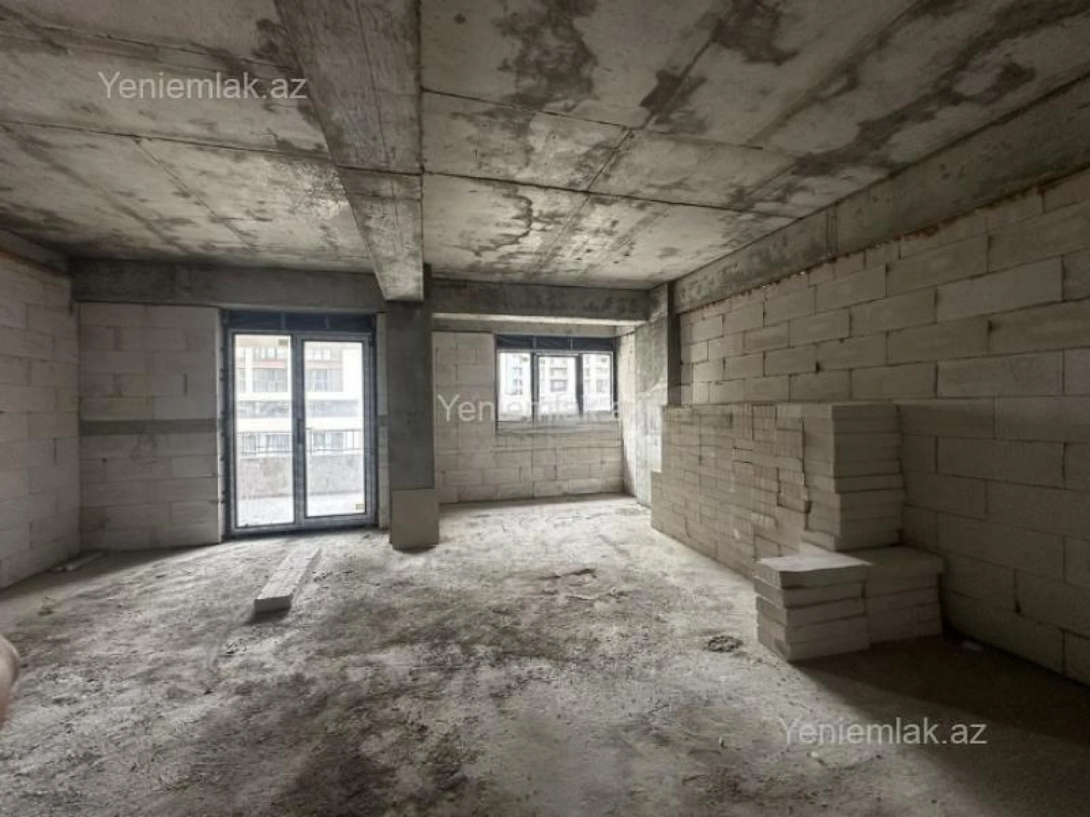 Satılır 3 otaqlı yeni tikili 128 m²