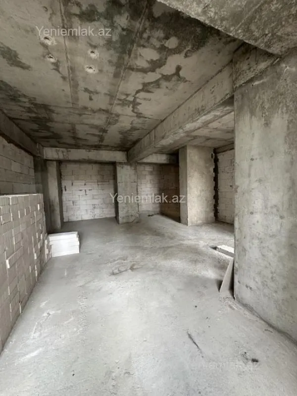 Satılır 3 otaqlı yeni tikili 128 m²