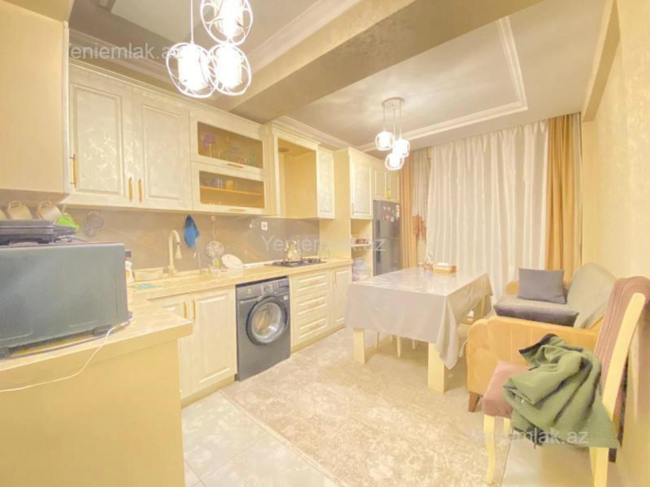 Satılır 3 otaqlı yeni tikili 130 m²