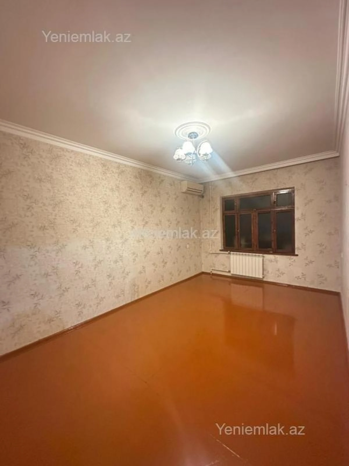 Satılır 2 otaqlı köhnə tikili 60 m²