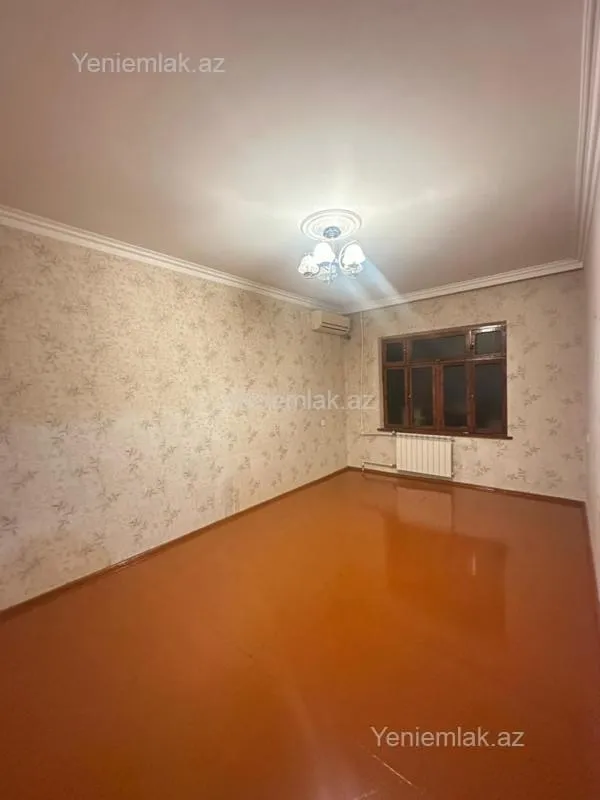 Satılır 2 otaqlı köhnə tikili 60 m²