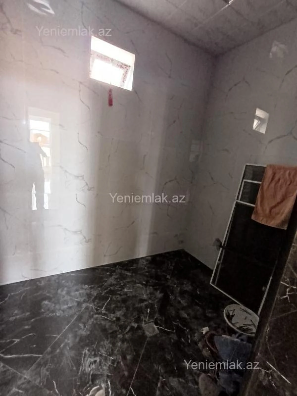 Satılır 4 otaqlı həyət evi 160 m²
