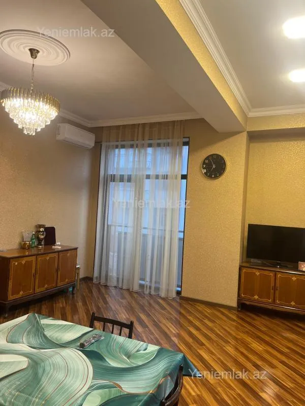 Satılır 3 otaqlı yeni tikili 126 m²