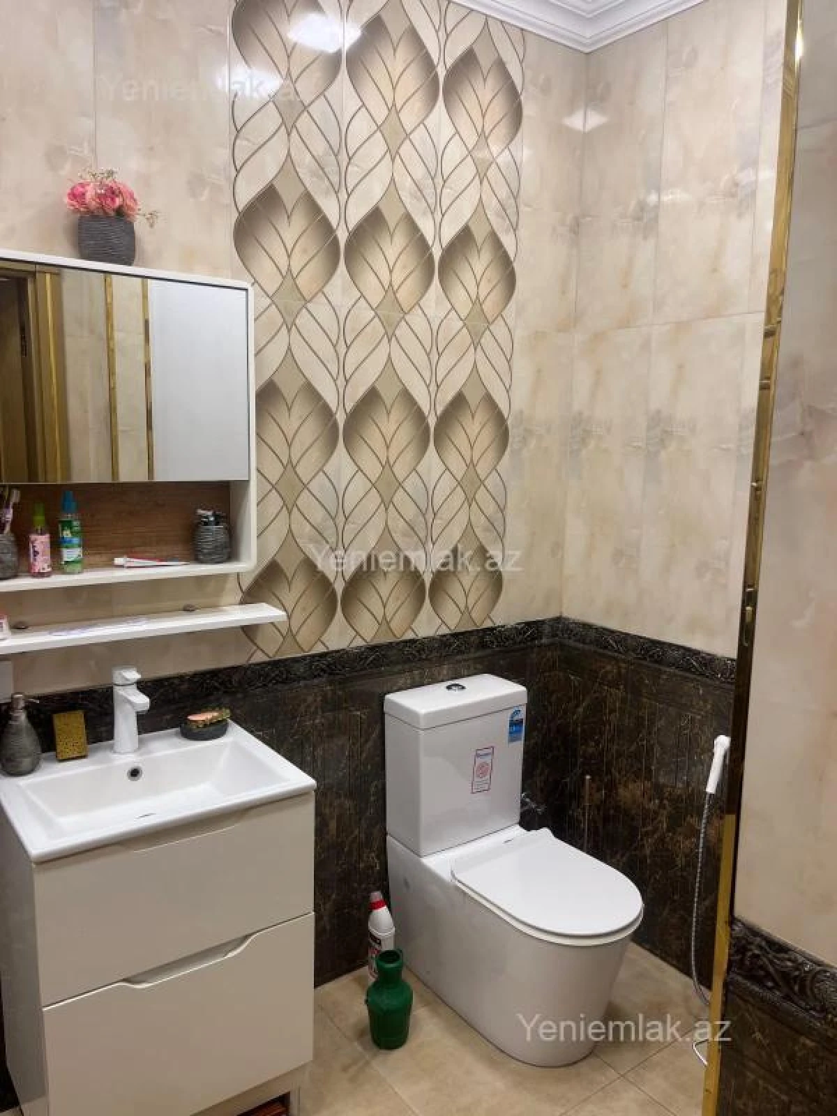 Satılır 3 otaqlı yeni tikili 126 m²