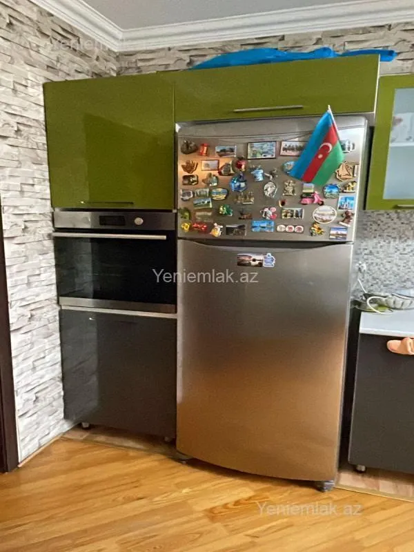 Satılır 3 otaqlı yeni tikili 125 m²