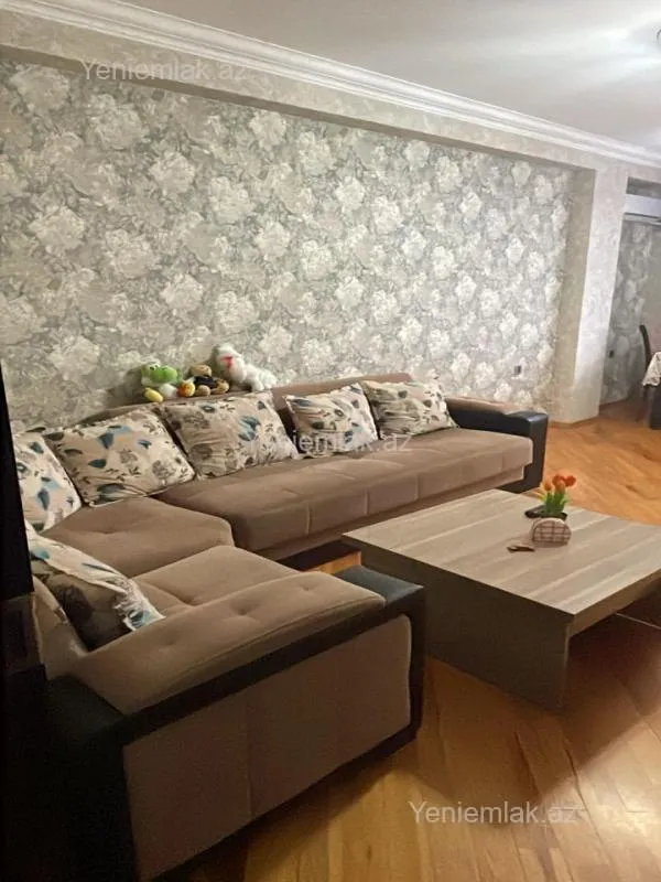 Satılır 3 otaqlı yeni tikili 125 m²