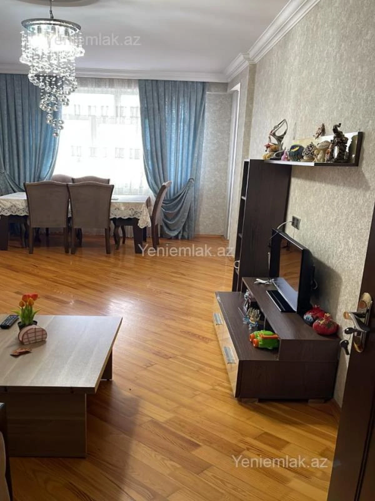 Satılır 3 otaqlı yeni tikili 125 m²