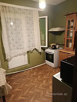 Satılır 3 otaqlı köhnə tikili 70 m²