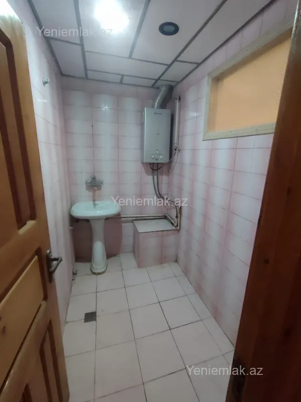 Satılır 3 otaqlı köhnə tikili 65 m²