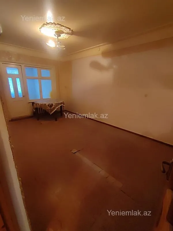 Satılır 3 otaqlı köhnə tikili 65 m²