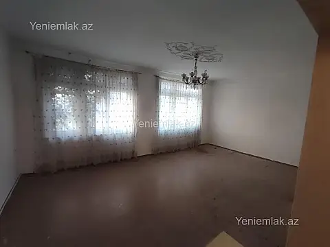 Satılır 3 otaqlı köhnə tikili 65 m²