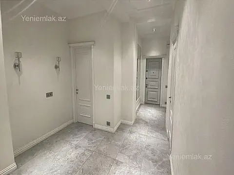 Satılır 3 otaqlı yeni tikili 140 m²