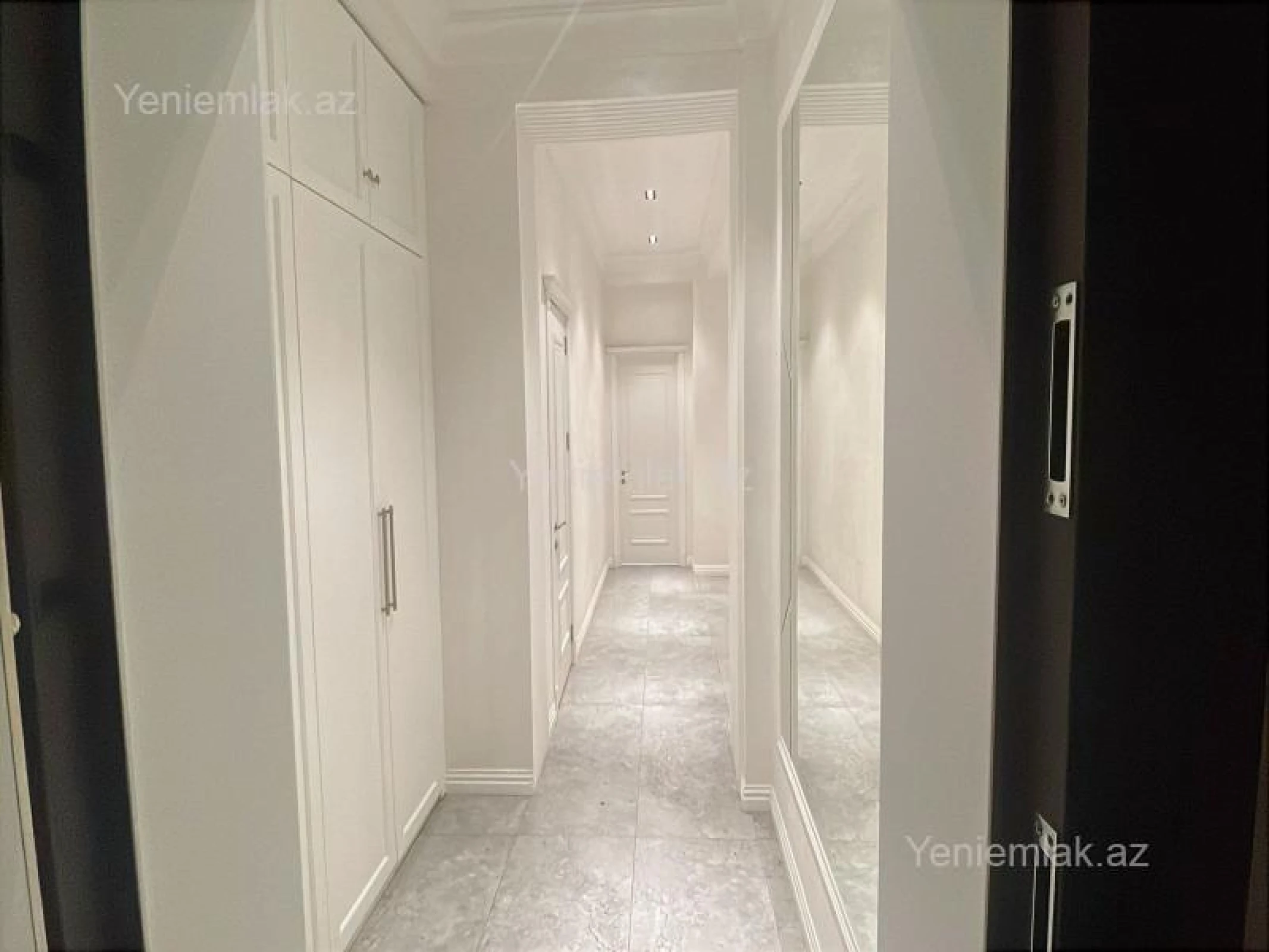 Satılır 3 otaqlı yeni tikili 140 m²