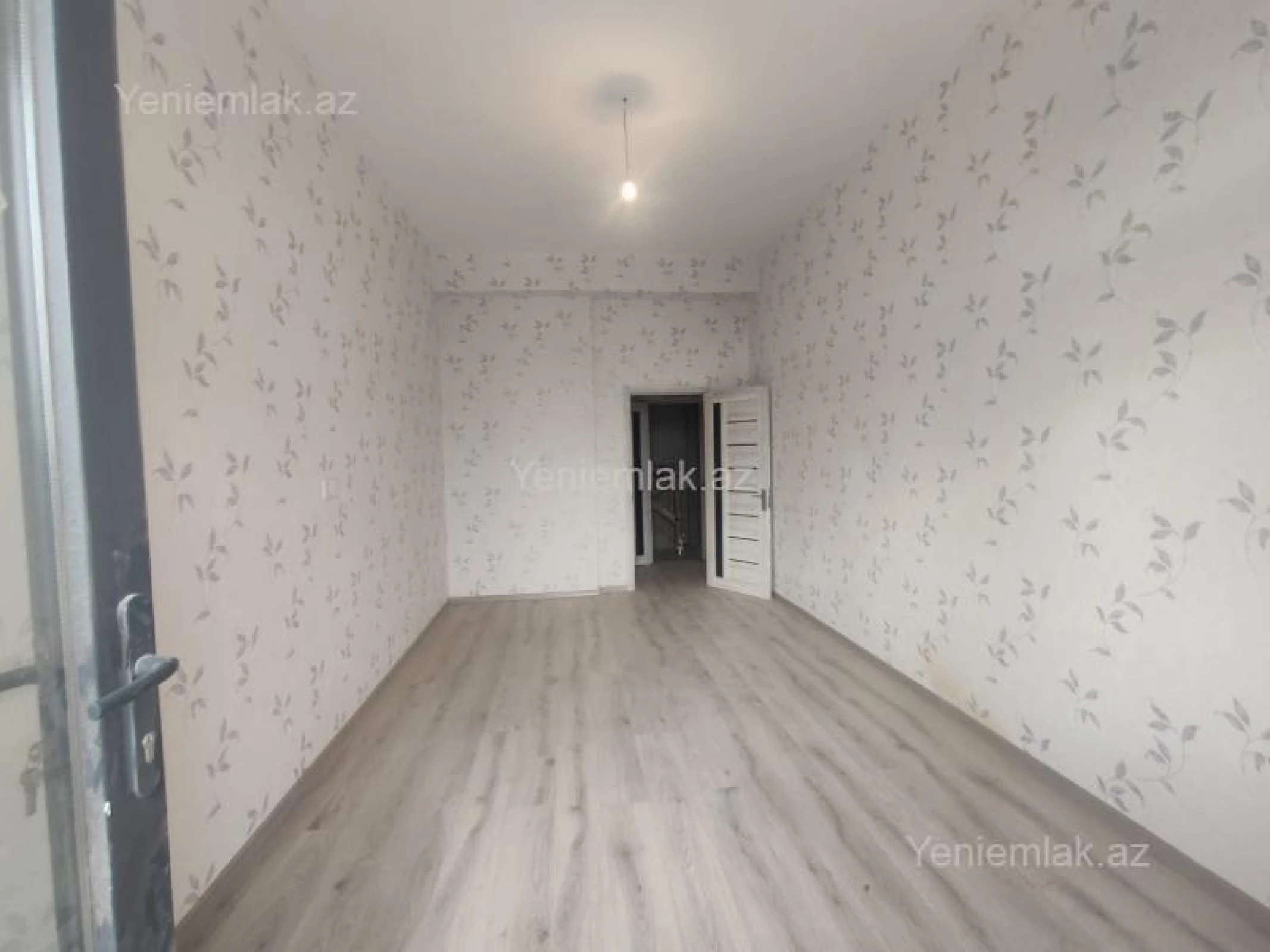 Satılır 2 otaqlı yeni tikili 100 m²