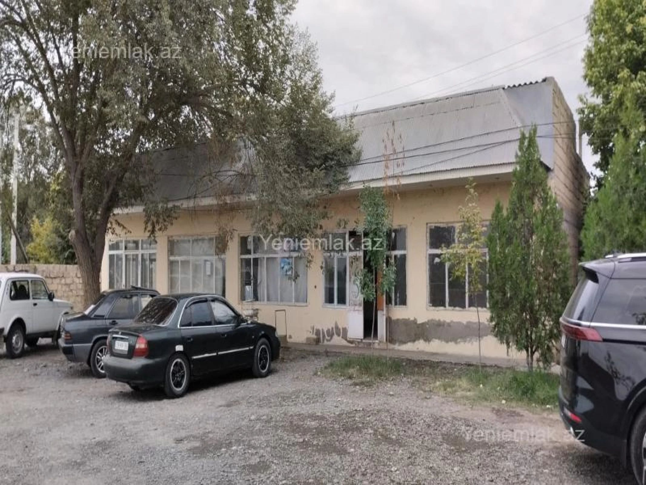 Satılır 5 otaqlı obyekt 170 m²