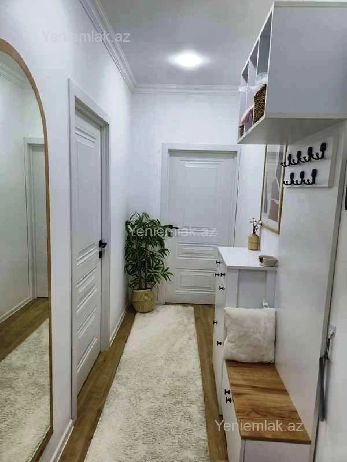 Satılır 2 otaqlı köhnə tikili 60 m²