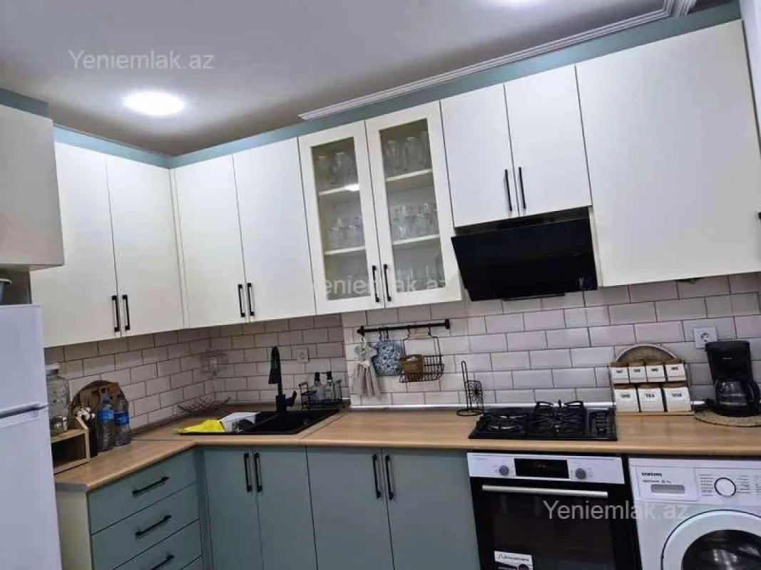 Satılır 2 otaqlı köhnə tikili 60 m²