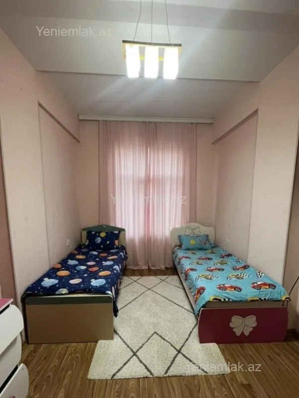 Satılır 3 otaqlı yeni tikili 100 m²