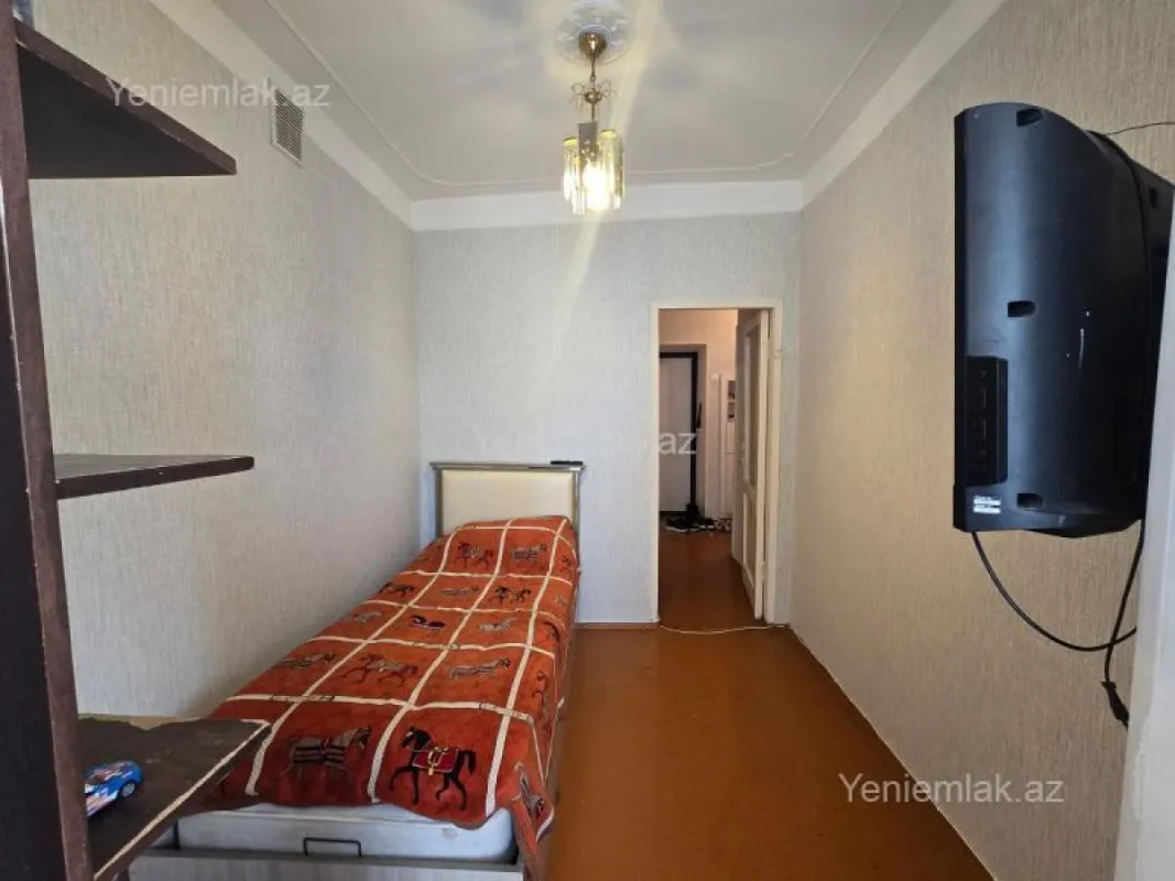 Satılır 2 otaqlı köhnə tikili 48 m²