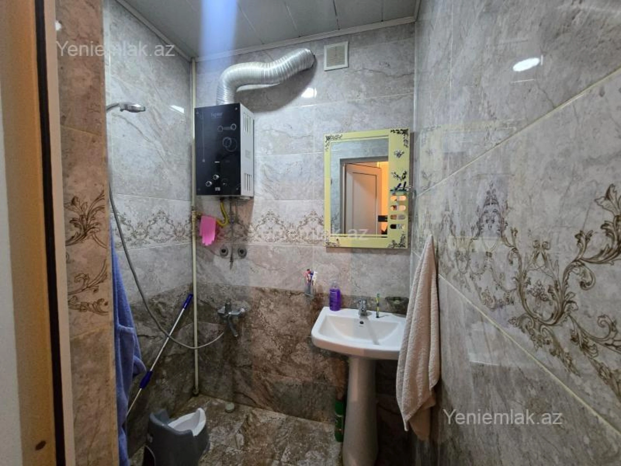 Satılır 2 otaqlı köhnə tikili 48 m²