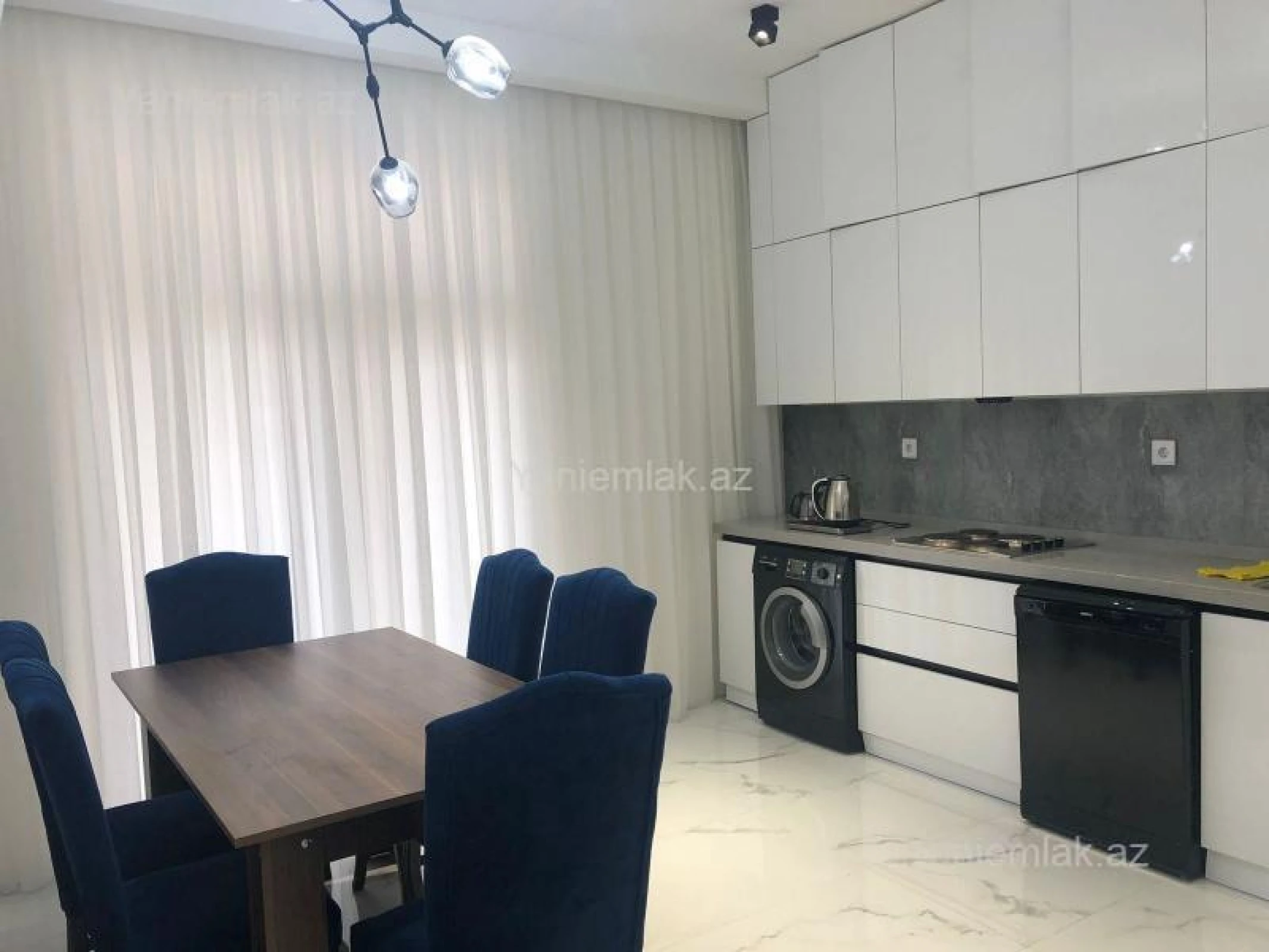 Satılır 4 otaqlı yeni tikili 170 m²