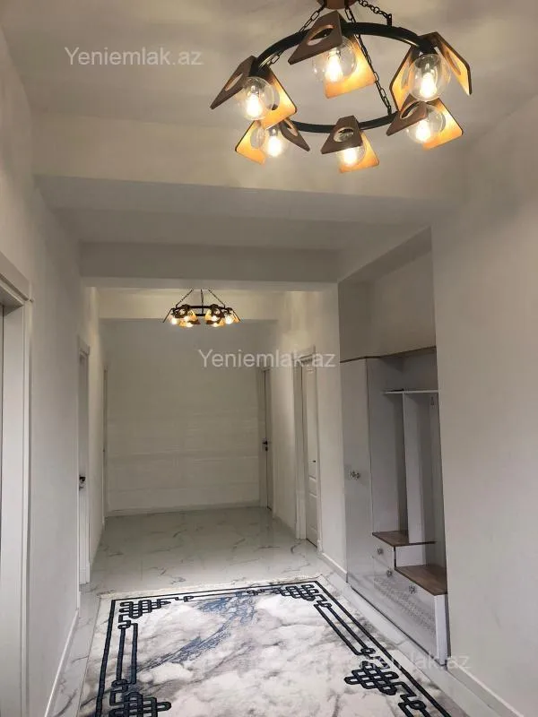 Satılır 4 otaqlı yeni tikili 170 m²