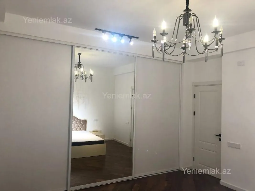 Satılır 4 otaqlı yeni tikili 170 m²