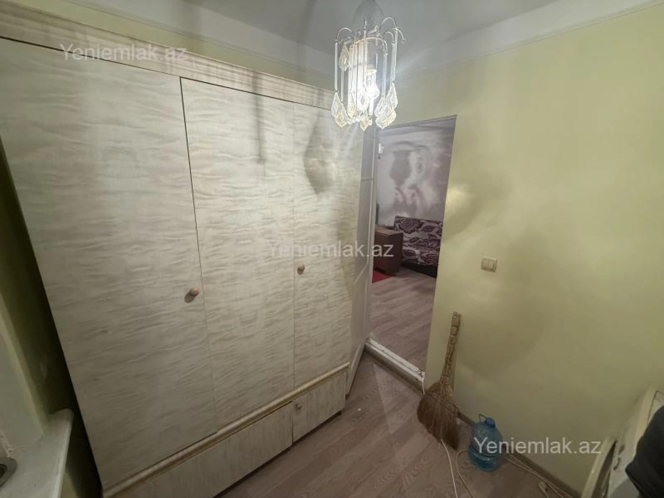 Satılır 2 otaqlı köhnə tikili 36 m²