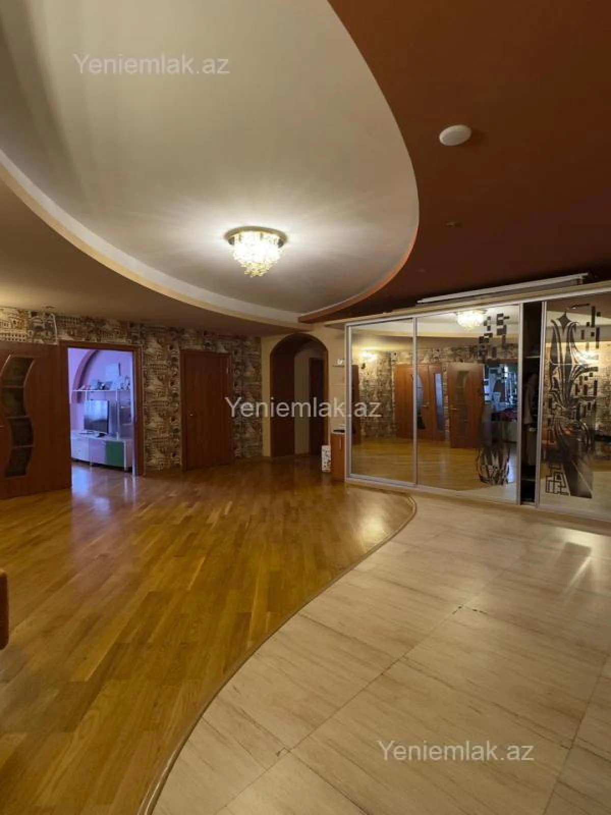 Satılır 5 otaqlı yeni tikili 191 m²