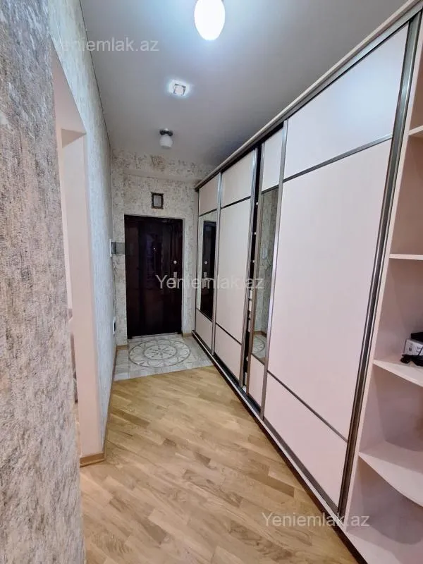 Satılır 2 otaqlı yeni tikili 65 m²