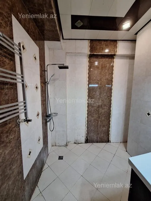 Satılır 2 otaqlı yeni tikili 65 m²
