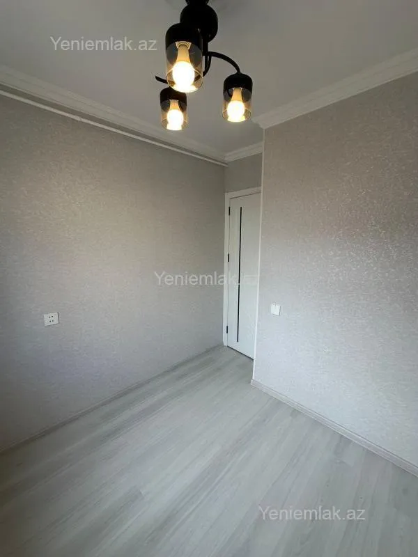 Satılır 2 otaqlı köhnə tikili 40 m²